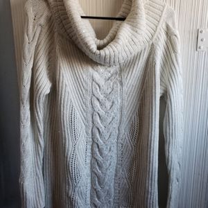 White House Black Market knitted Sweater XL NWT.